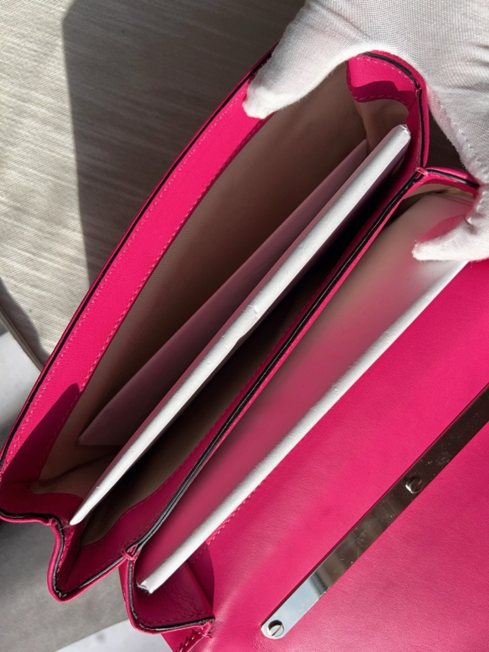 Valentino Rockstud Vavavoom Clutch - Picture 9 of 9